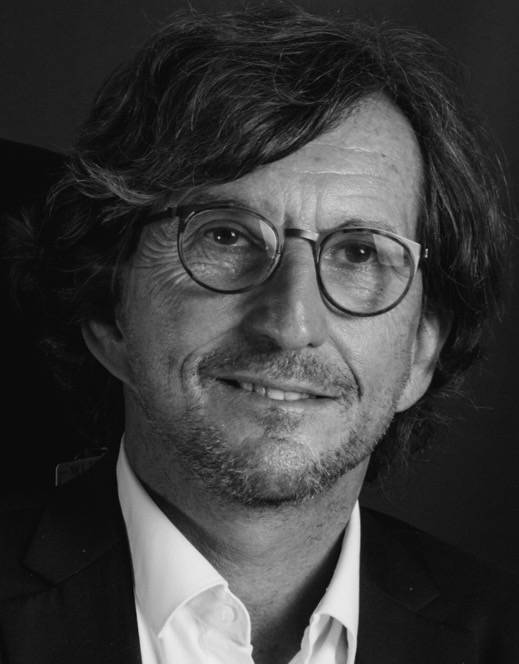 Dr Régis Courbier, expert en blépharoplastie à Marseille et La Ciotat – pour un regard rajeuni et éclatant